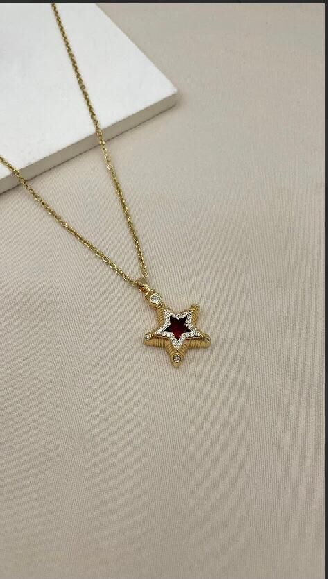 Gold Taşlı Yıldız Kolye