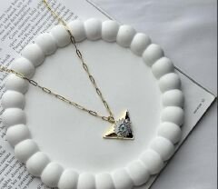 Gold Üçgen Göz Kolye