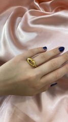 Gold Dudak Figürlü Yüzük