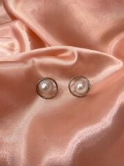 Büyük İncili Küpe