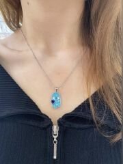 Hand of  Blue -Eyed Fatima