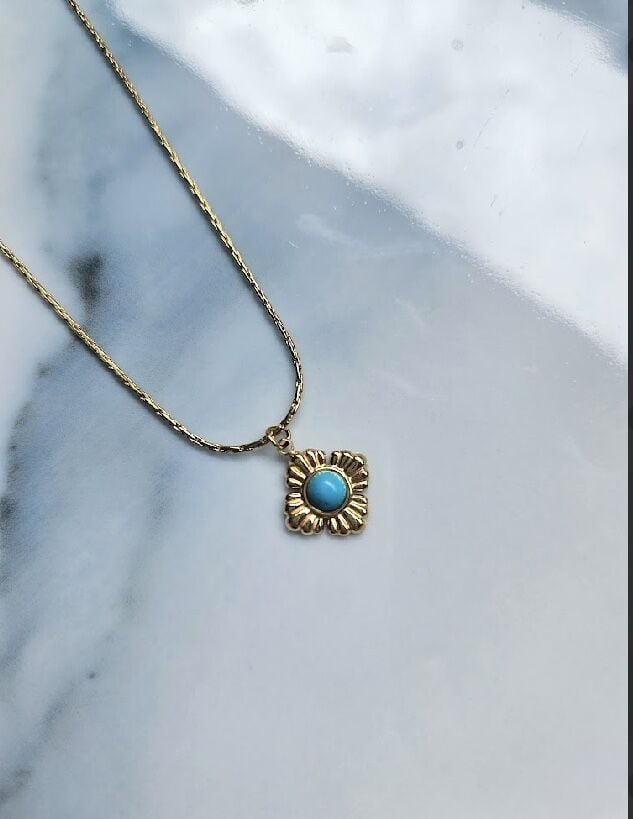 Mavi  Taşlı Gold Kolye
